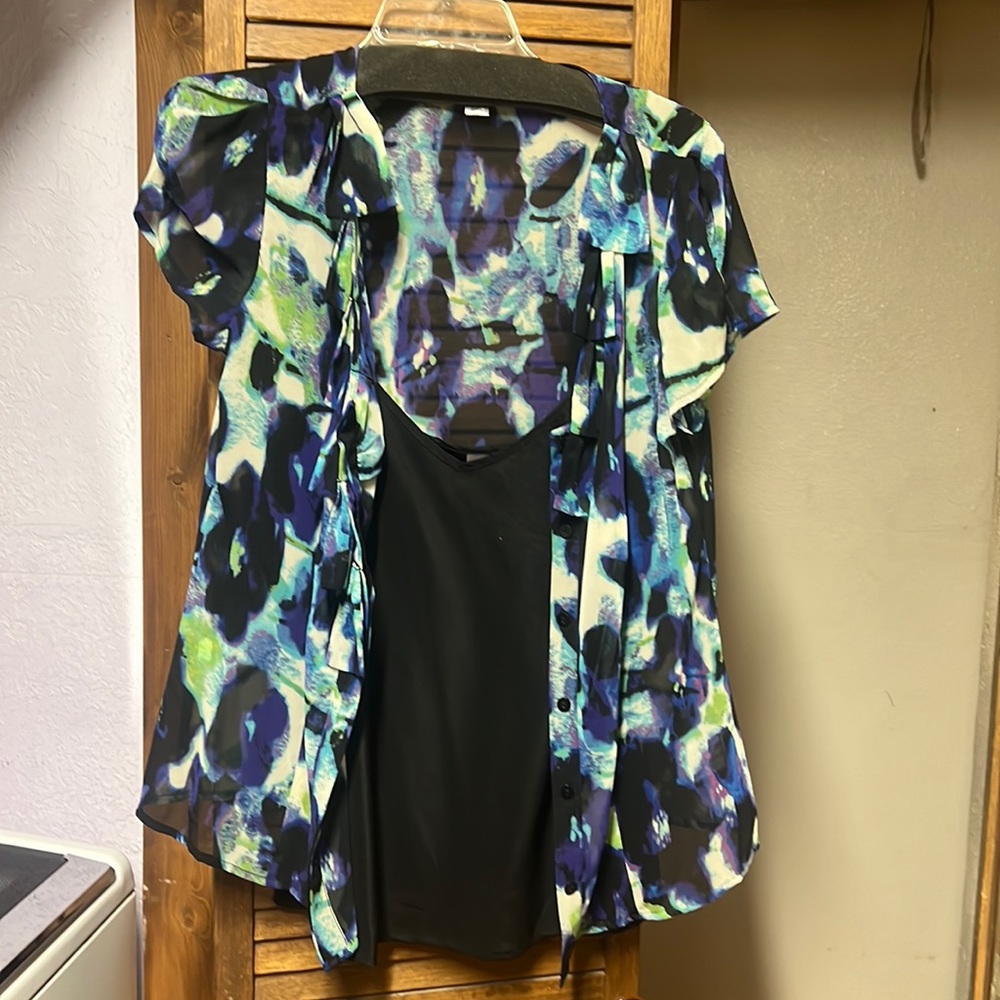 Worthington Brand, Large, Multi colored 2 piece blouse & Camasole.